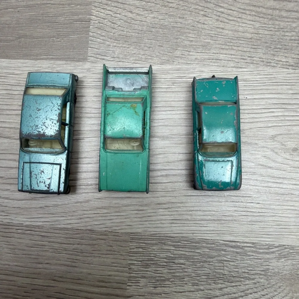 Vintage Lesney Matchbox No. 33 Teal Ford Zephyr 6, 53 Ford Zodiac MK, 31 Lincoln
